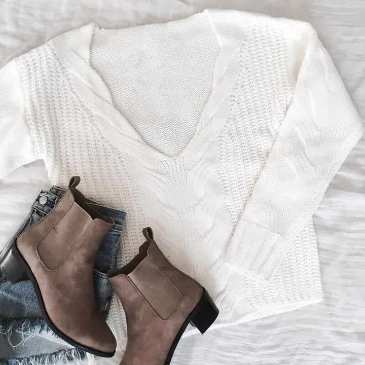 Ladies' oversized knitted sweater with long sleeves – Thalia