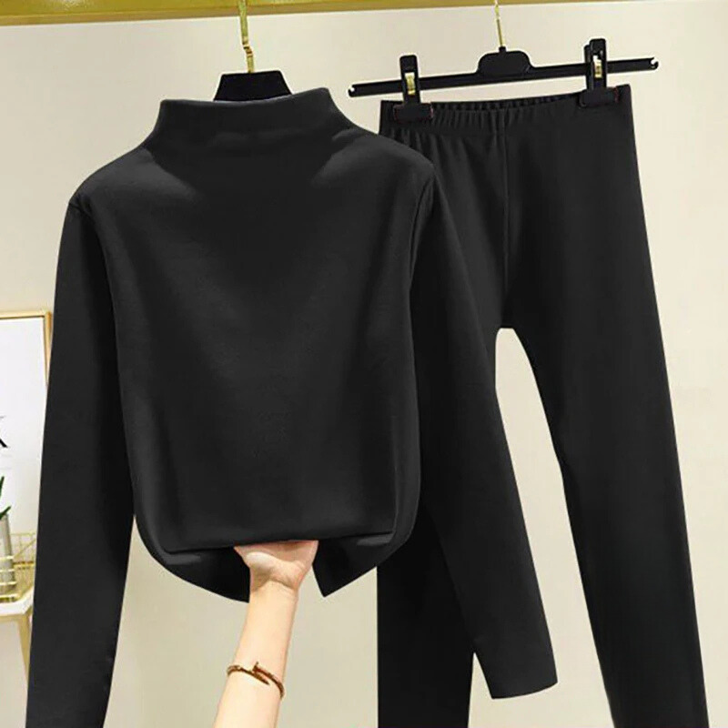 Two-piece women's winter set with fleece pullover and trousers – Eva