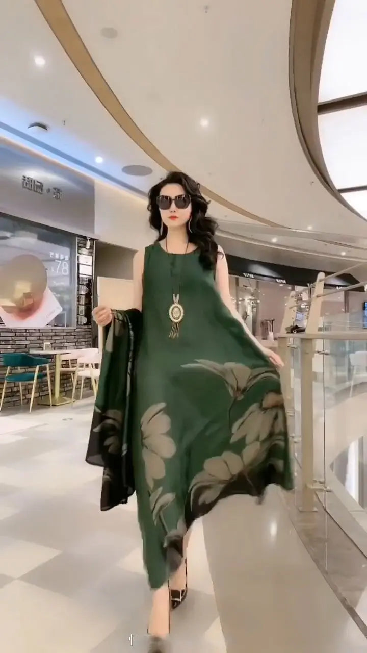 Women's maxi dress with straight cut and long sleeves – Yara