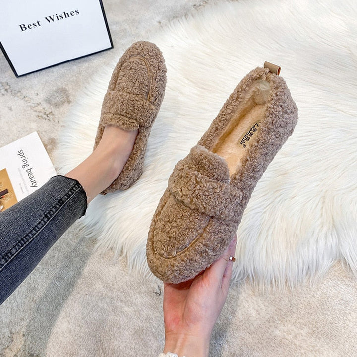 Comfortable women's house slippers – Lina