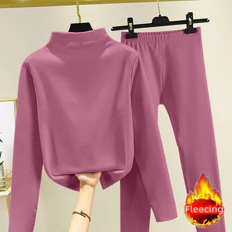 Two-piece women's winter set with fleece pullover and trousers – Eva