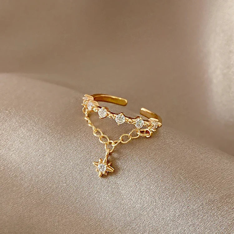 Golden Hexagram Chain Ring - Lyra-Nora Luxe