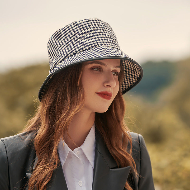 Light women's bucket hat made of fabric for summer – Lindsay-Black-One size fits all-The Livary