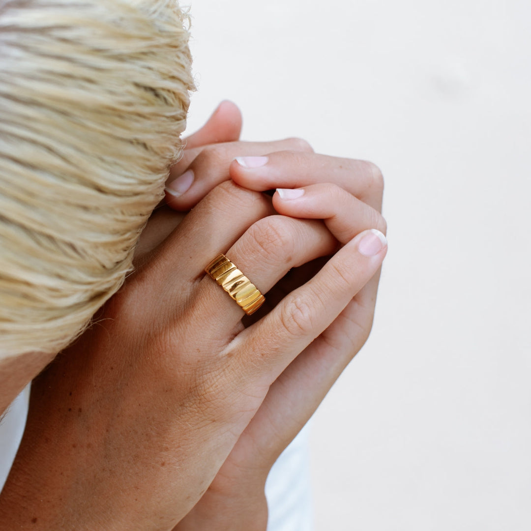 Statement Ring - Stella-6-Gold-Nora Luxe