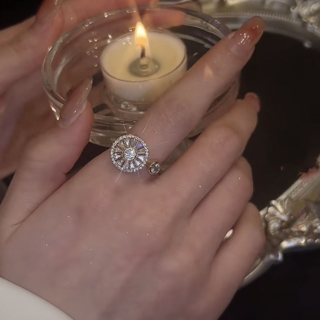 Stress-Relief Spinner Ring - Serenio-Nora Luxe
