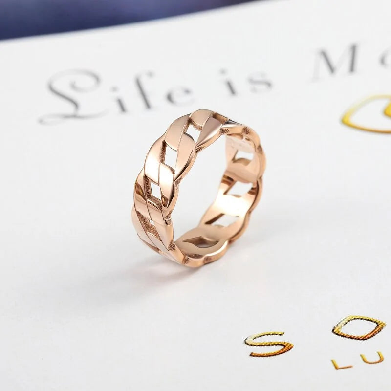 Timeless Beauty Ring - Elara-Rose gold-5-Nora Luxe